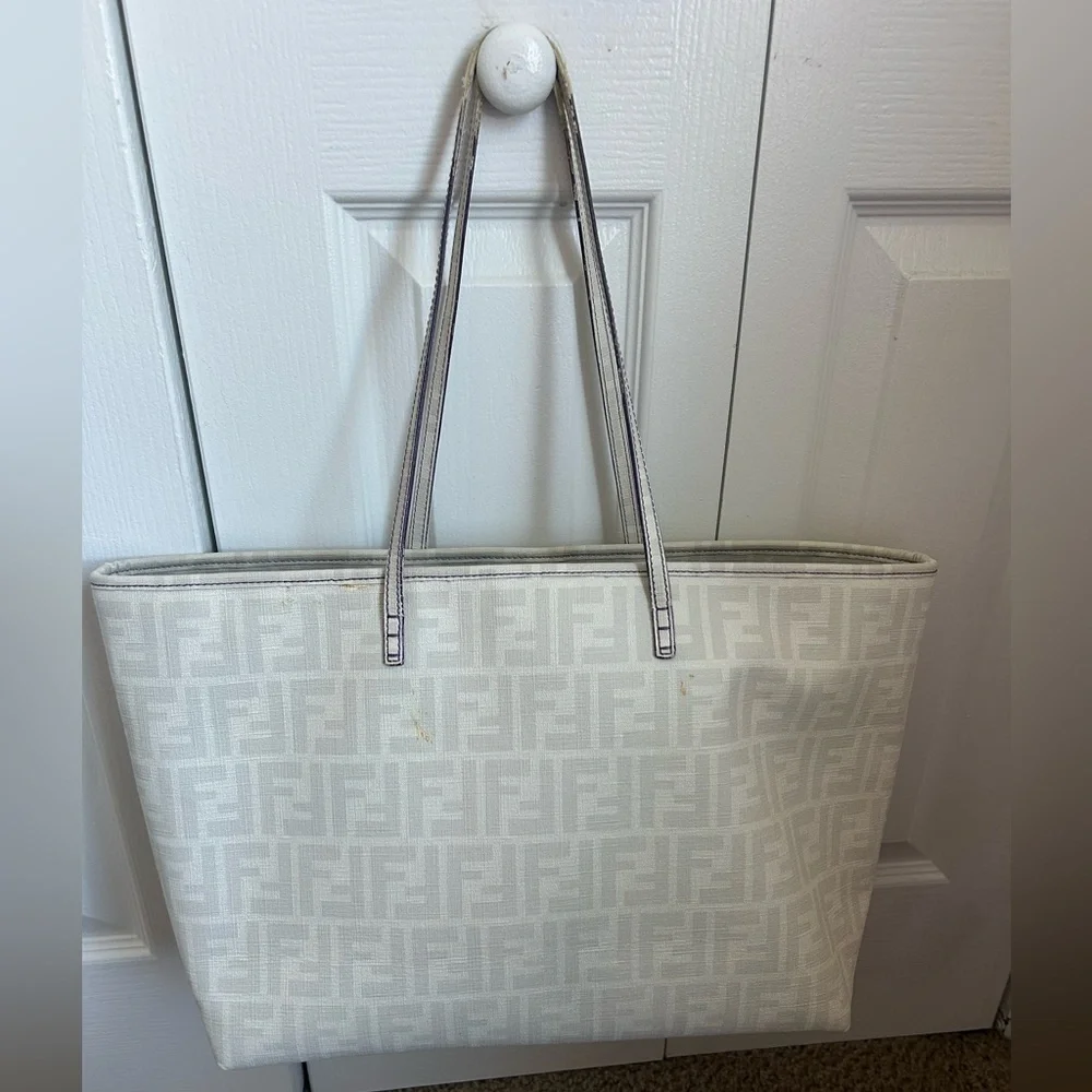GUC Authentic Fendi White Zucca Tote Handbag